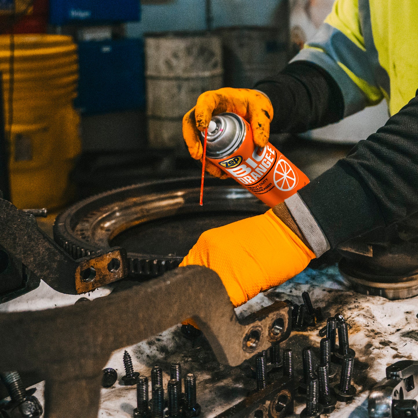 Zep Big Orange-E Heavy-Duty Citrus Degreaser – Clean Tools and Industrial Equipment – 15 oz