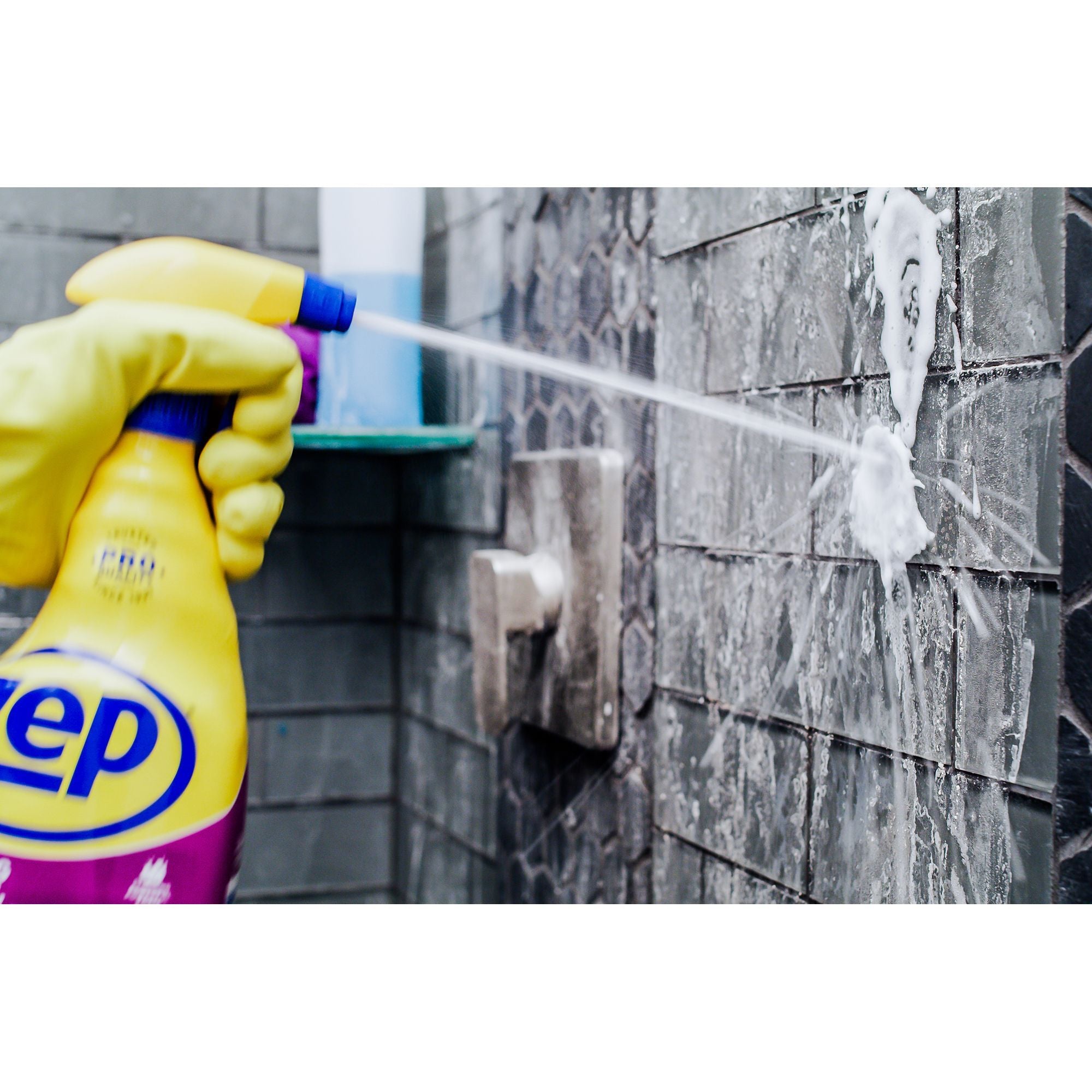 Cleaning Bathroom Showers, Tubs, and Tile – Zep Inc.