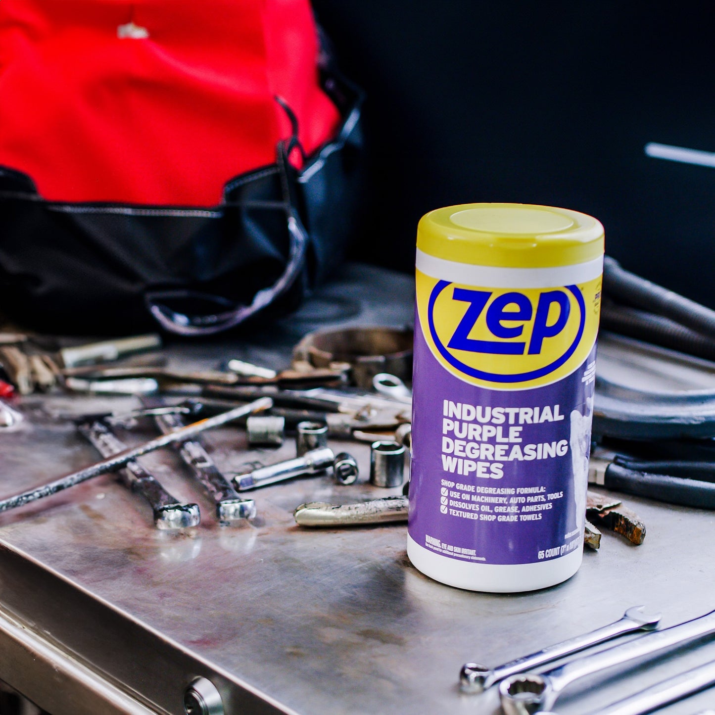 Industrial Purple Heavy-Duty Degreasing Wipes (65 Wipes per Canister)